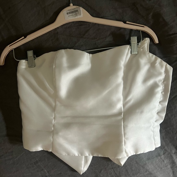 Bridal Bow Top - Picture 4 of 6